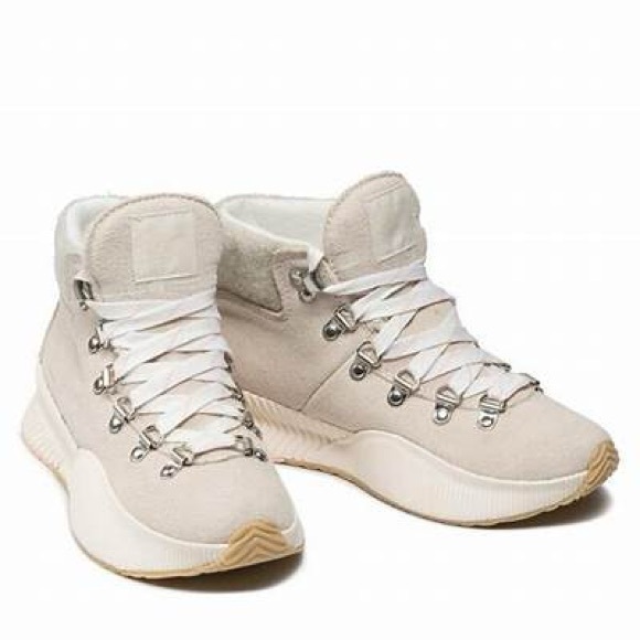 Sorelš¤Out N About III Conquest Beige Waterproof Boot - Picture 11 of 13